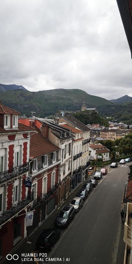Studio 24M2 Au 4Eme Etage Ascenseur A Cote De La Gare Sncf Lourdes Exterior foto