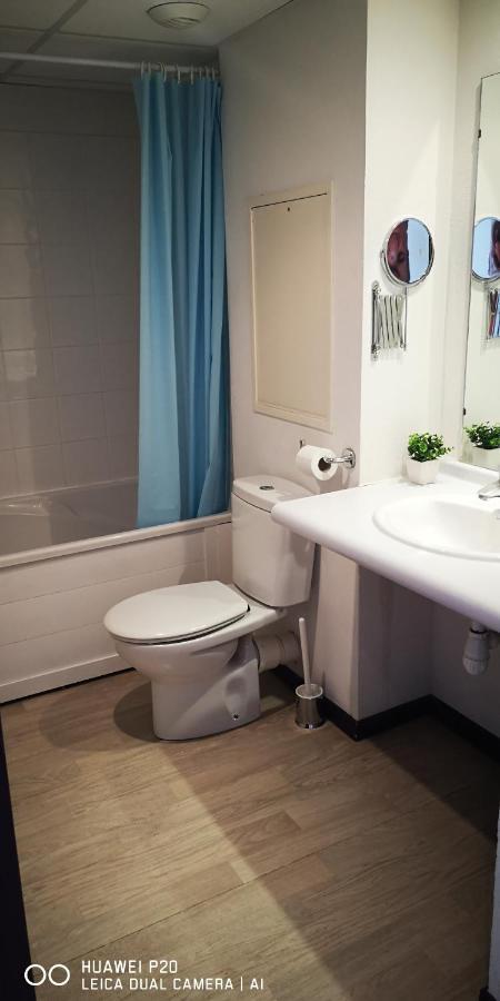 Studio 24M2 Au 4Eme Etage Ascenseur A Cote De La Gare Sncf Lourdes Exterior foto
